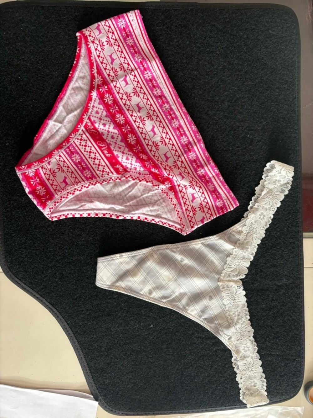 VS Pink Panties Lot of 2 NWT Large | Holiday Print & Lace Thong